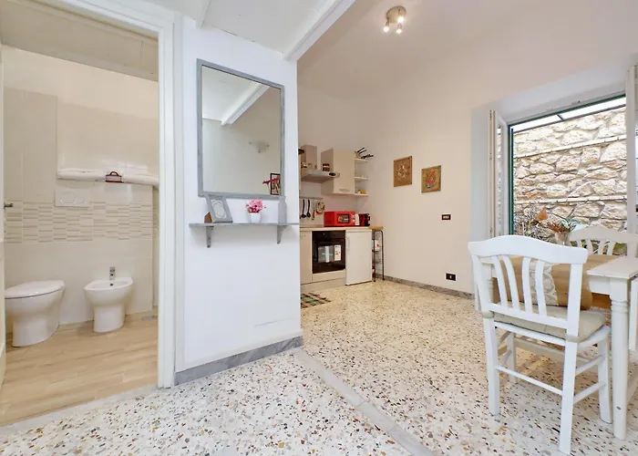 Charming Nest Steps From The Vatican Apartment Rom