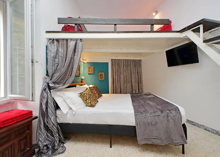 Charming Nest Steps From The Vatican Apartment