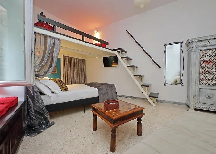 Charming Nest Steps From The Vatican Apartment