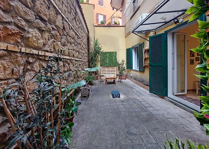 Charming Nest Steps From The Vatican
